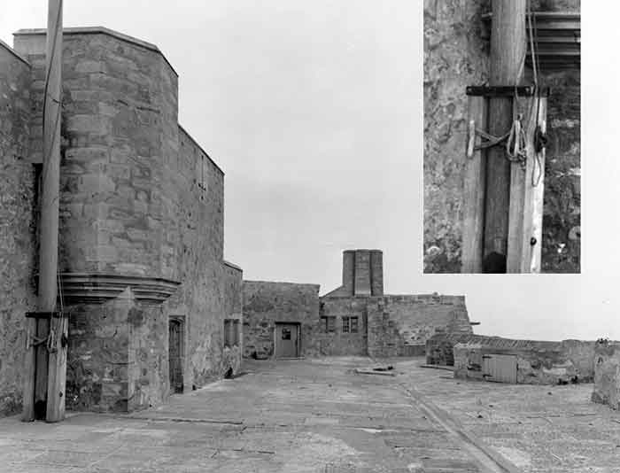 Upper-Battery-with-flagpole-detail